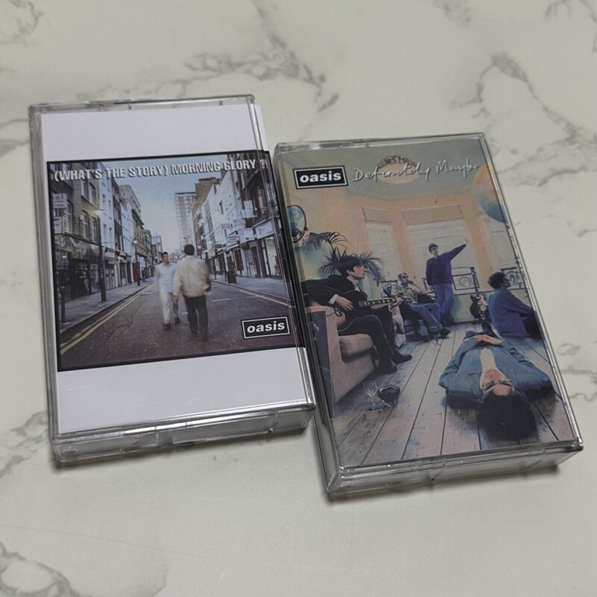 Vintage And Collectible - Kaset Band Rock Inggris Oasis dengan