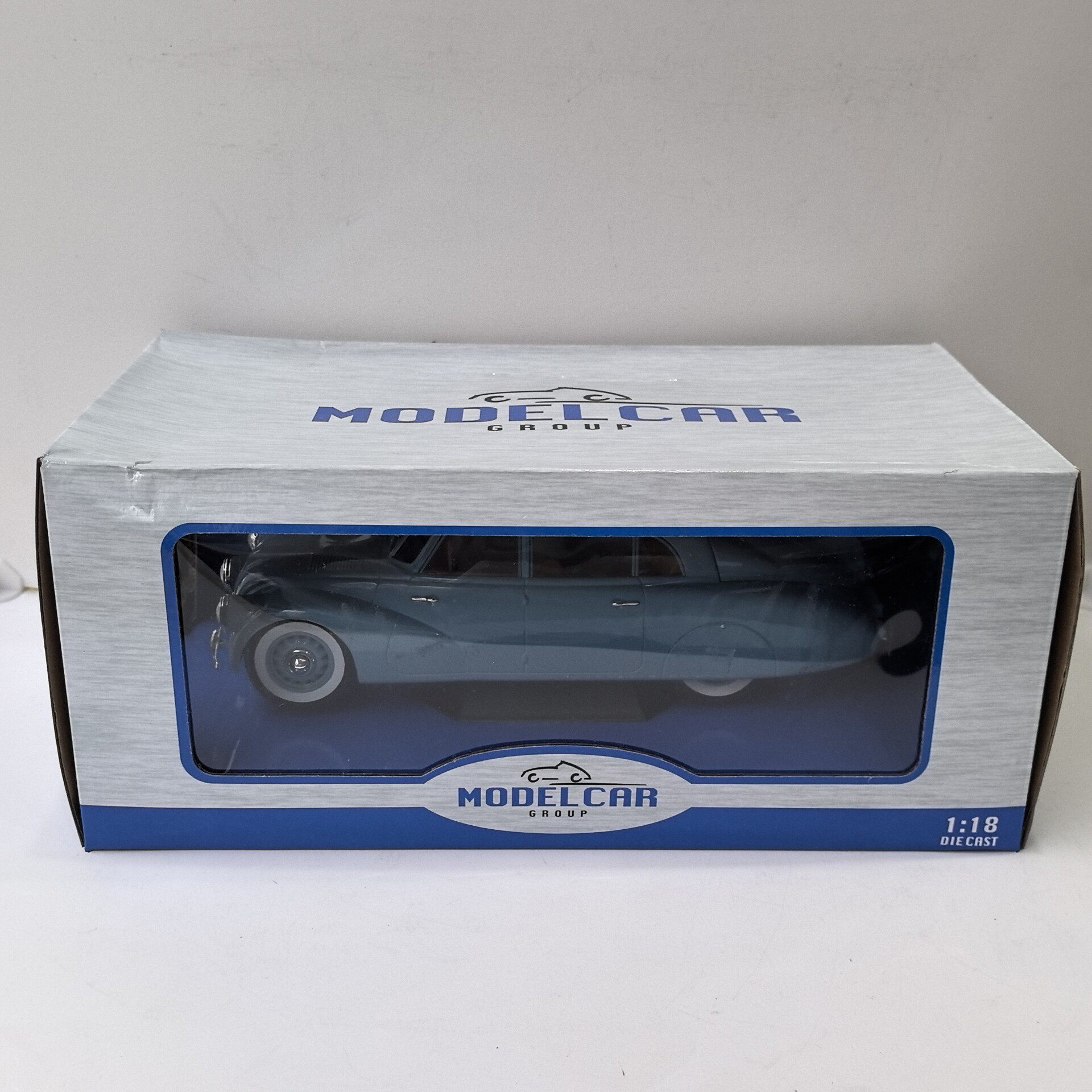 Mobil Diecast MCG Skala 1/18 T - Vintage Collectible Toy Cars ulasan dan harga